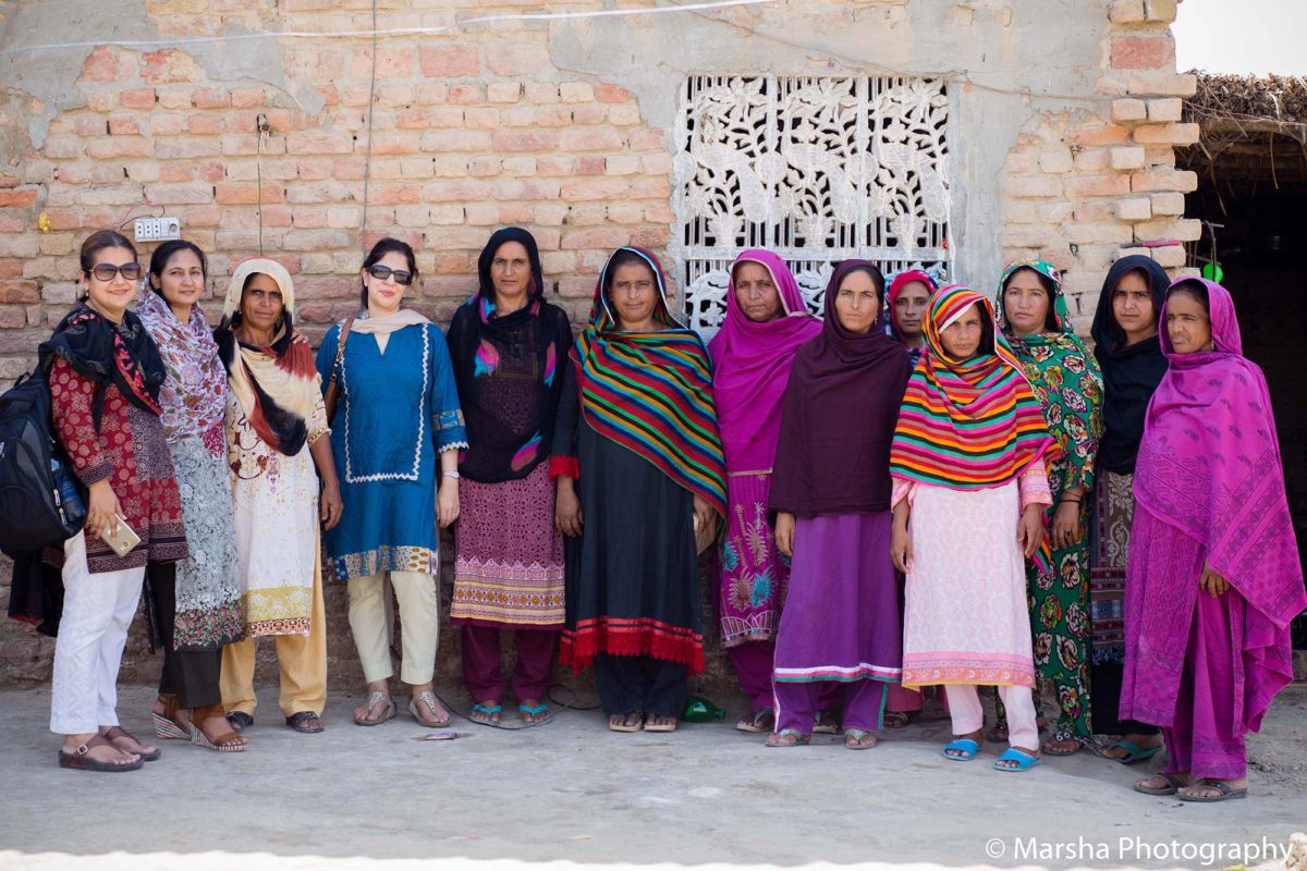 Najia Siddiqui with Female Artisans